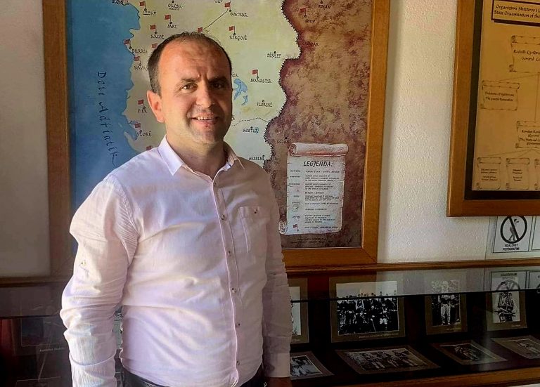 Gjuha shqipe dhe shqiptarët