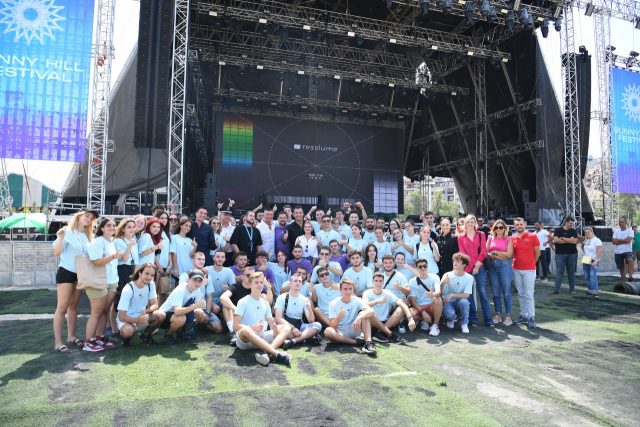 Sunny Hill Festival në Tiranë, Veliaj dhe Dukagjin Lipa inspektojnë përgatitjet e fundit