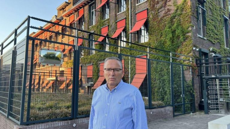 Kryetari i Mitrovicës takoi ish-krerët e UÇK-së në Hagë