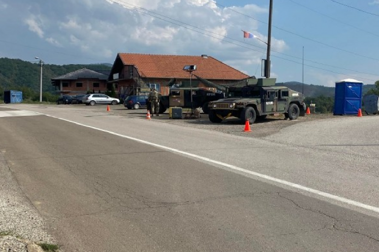 Situatë e qetë në veri pak orë para zbatimit të marrëveshjes