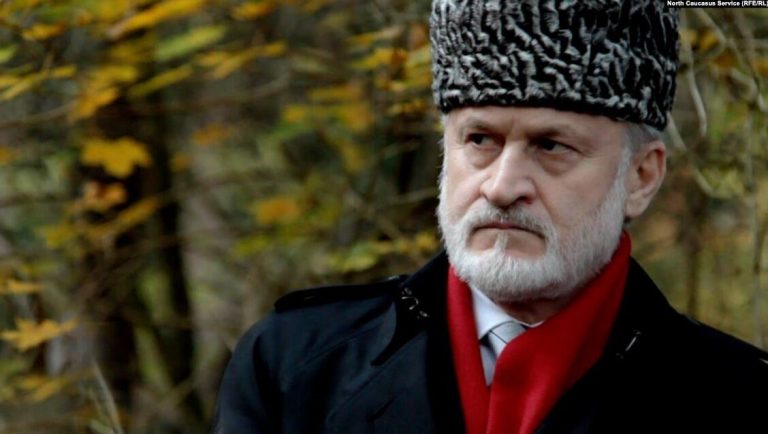 Kritikët e Kadyrovit mohojnë “përfshirjen e çeçenëve dhe çerkezëve” në Kosovë