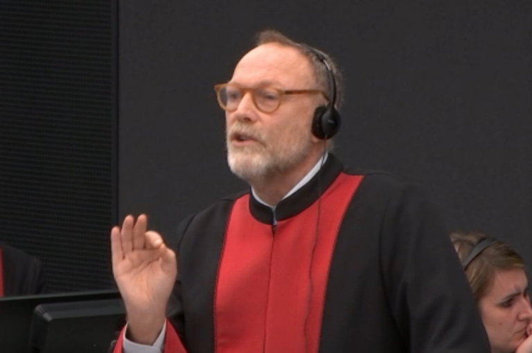 Emmerson propozon që gjykimi për krerët e UÇK-së të mos zgjasë më shumë se 2 vjet