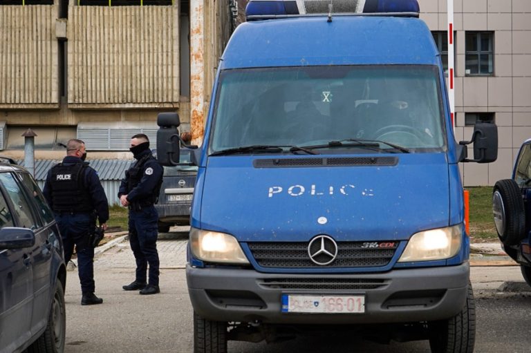 Mercedesë luksoz, laptopë e ajfonë – Prokuroria tregon se çka sekuestroi në aksionin “Brezovica”