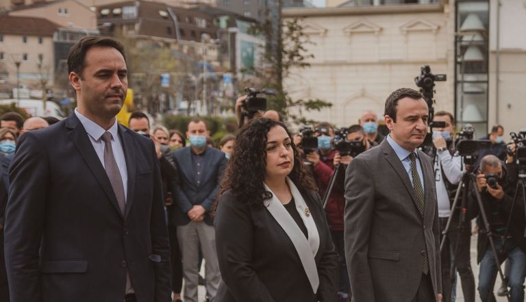 Vjosa Osmani e para, Glauk Konjufca i dyti, sa pëlqehen liderët kosovarë sipas matjeve të fundit