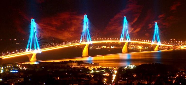 Greqia fik dritat e një prej urave më të gjata në botë për të kursyer energji