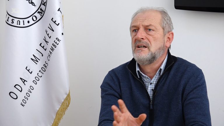 Sejdiu: Mjekët nuk janë pjesë e grevës, por nuk iu ka dalë paga