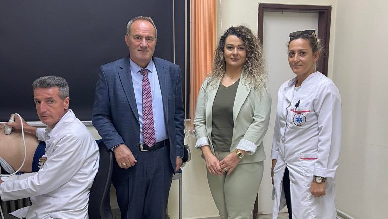 Interesim i madh qytetarëve për check- up të sëmundjes së mëlçisë dhe pankreasit nga QKMF e Prizrenit