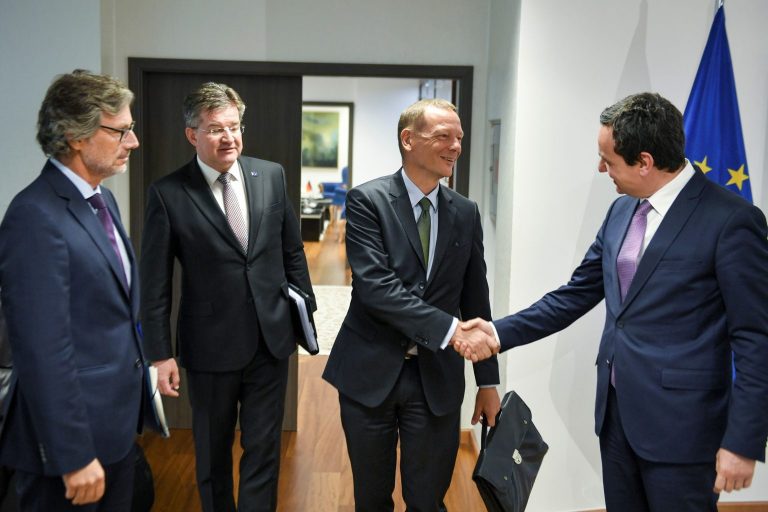 Kurti në takimin me Lajçakun: Kosova e angazhuar për dialog parimor me Serbinë dhe marrëveshje ligjërisht të obligueshme me njohje reciproke