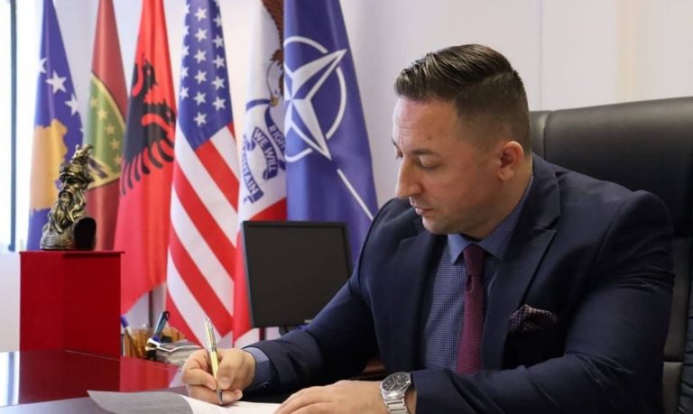 Mehaj publikon shpenzimet e ministrisë së Mbrojtjes për dreka dhe byfe