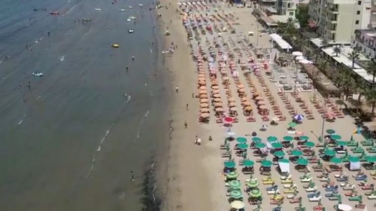 Dështon atentati me snajper në plazhin e Durrësit