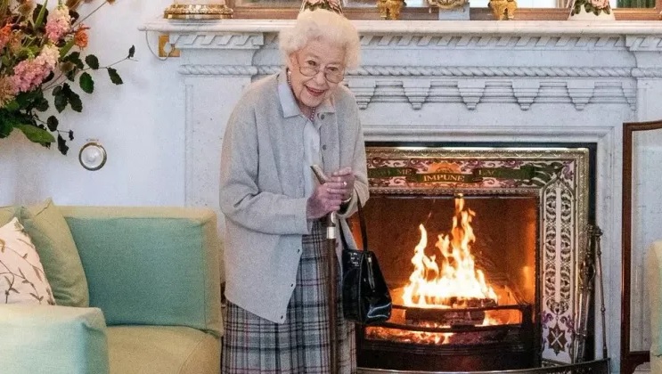 Pallati Mbretëror del me njoftim rreth shëndetit të Mbretëreshës Elizabeth II-të