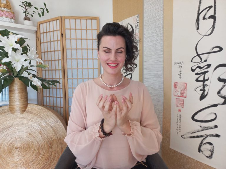 Amadea Stefa, mjeshtrja e parë shqiptare e meditimit “Tao“