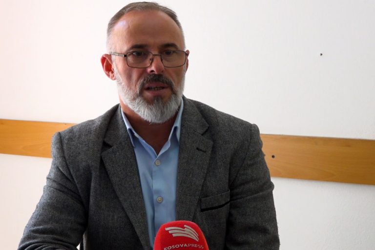 Sindikata e Administratës nuk e di kush është në grevë