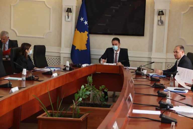 ​Nis mbledhja e kryesisë, mungojnë përfaqësuesit e Listës serbe