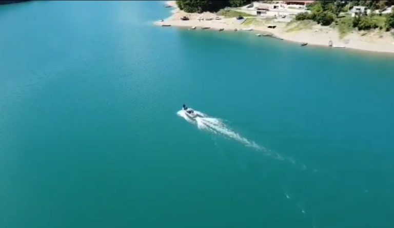 Patrullimi me varkë në Ujman, Sveçla publikon pamje të reja nga ajri