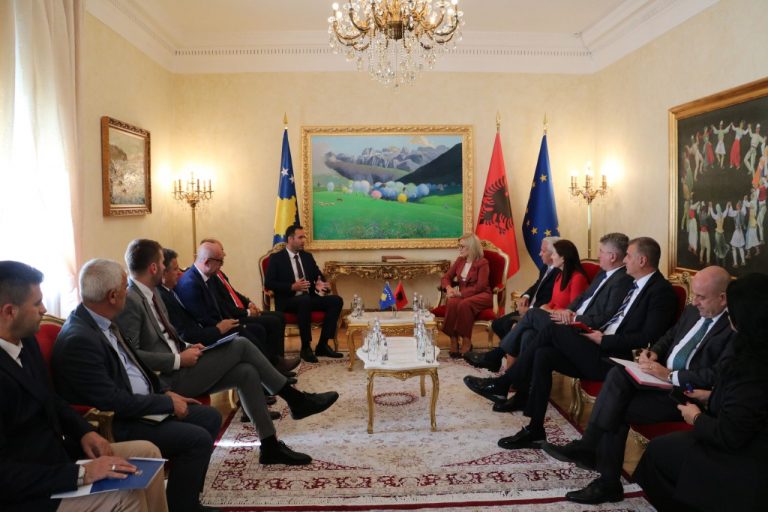 Kuvendi i Kosovës dhe ai i Shqipërisë mbajnë mbledhje të përbashkët me 28 nëntor