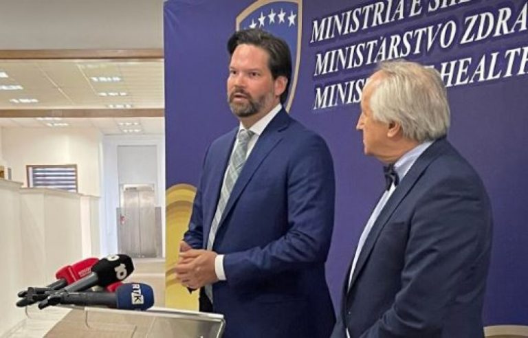 Mandl: Popullsia e Kosovës është e bllokuar, duhet liberalizim