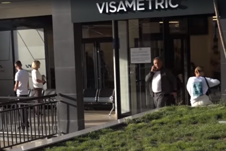 Rritje çmimesh e parregullsi për termin për vizë gjermane, thonë disa qytetarë