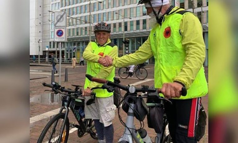 U nisën me biçikleta për Hagë te krerët e UÇK-së, arrijnë pas 19 ditëve