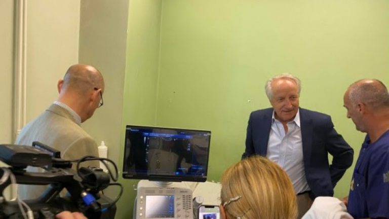 Japonia dhuron pajisje mjekësore në vlerë 1 milion euro për spitalet e Kosovës