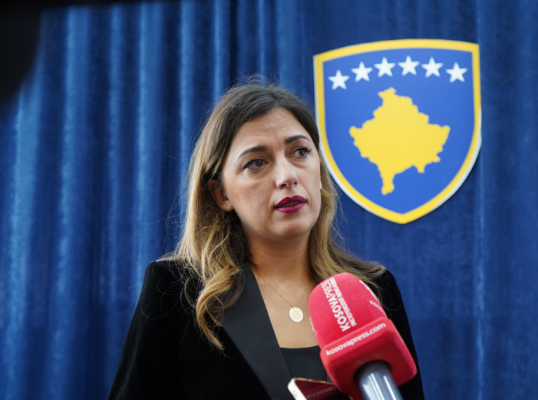 Haxhiu për qeveritë e kaluara: E mësuan keq Beogradin që t’i thonë “po” për gjithçka