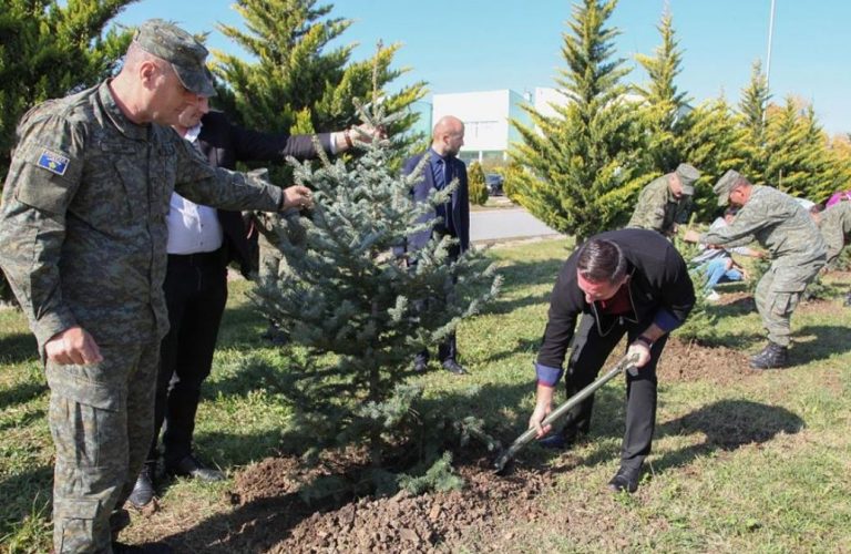 Nga një fidan në Kazermën “Adem Jashari” për secilin dëshmor të UÇK-së