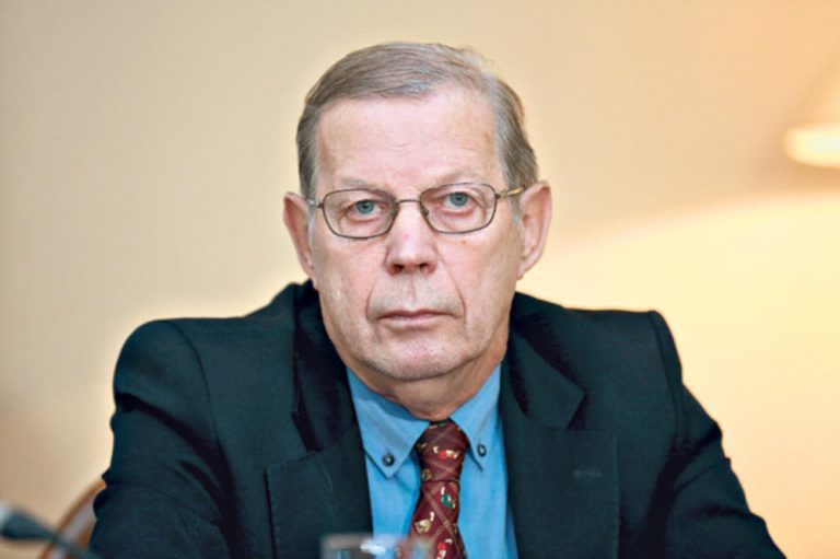 Ish-diplomati serb: Amerika ka treguar se e kontrollon Kosovën dhe se është arbitri vendimtar