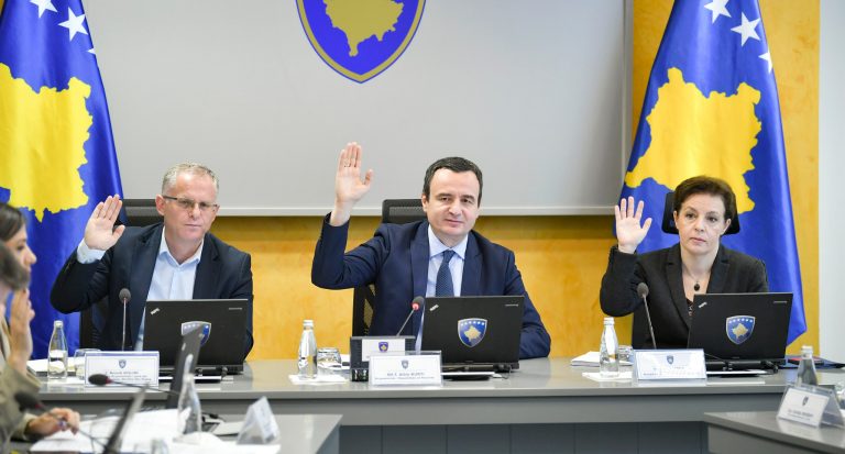 Mblidhet Qeveria, në rend dite edhe Ligji i Pagave