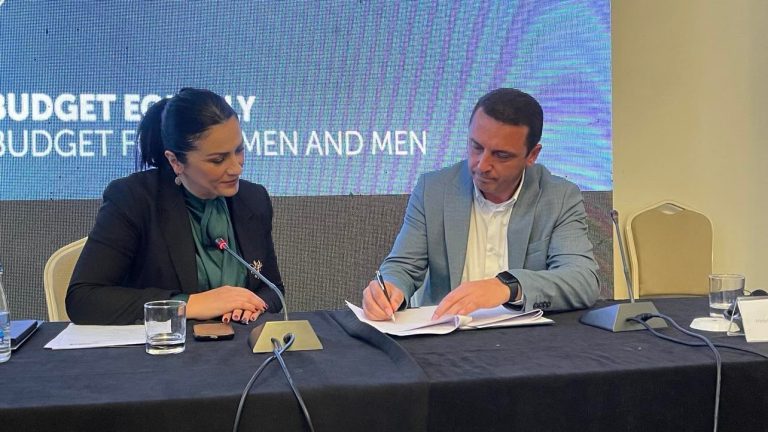 Komuna e Prizrenit nënshkruan Memorandum Mirëkuptimi me EKB-në për barazi gjinore dhe fuqizim të grave