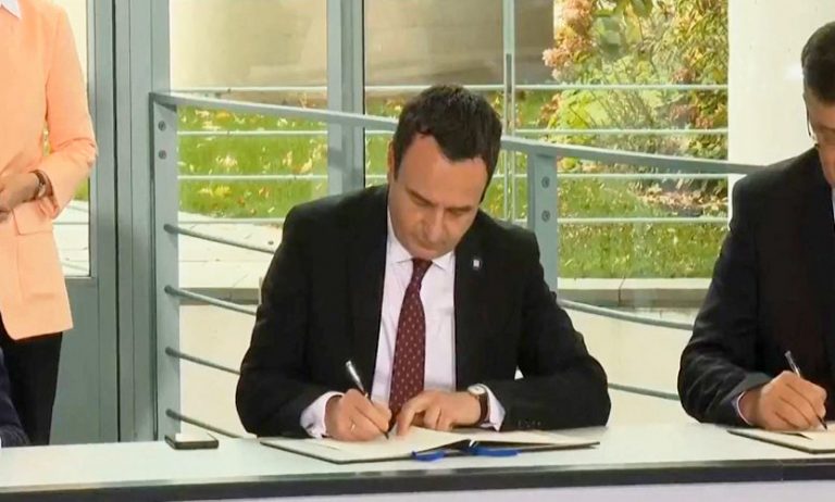 Nënshkruhen tri marrëveshjet e 6 vendeve të Ballkanit Perëndimor në Berlin