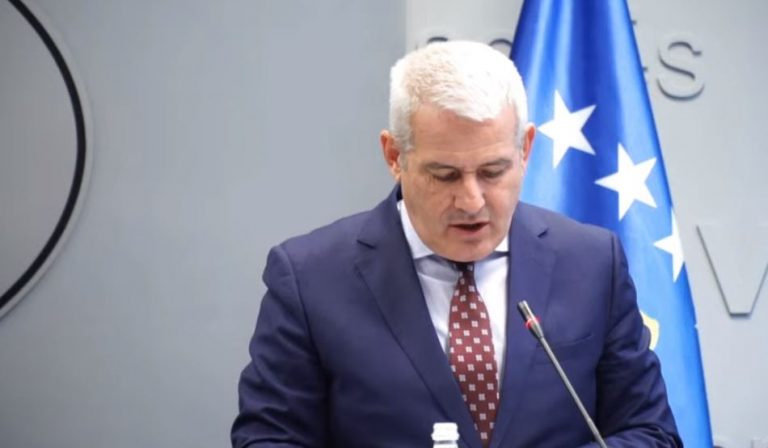 Sveçla: Dorëheqjet i kanë paraqitur 578 policë serbë, ishin kërcënuar