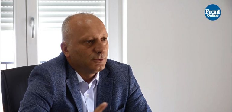 Qerkini: Dorëheqja e Smith mund të shkaktojë zvarritje të procesit në Hagë