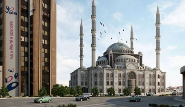 Më e madhja në Kosovë, kështu duket xhamia që po ndërtohet në Prishtinë
