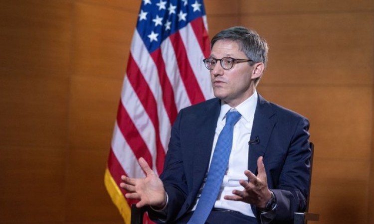 Chollet bisedë telefonike me Kurtin: ShBA-ja e mbështet fuqishëm dialogun Kosovë-Serbi