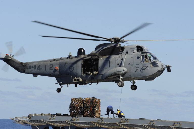 Britania do të dërgojë helikopterë në Ukrainë për herë të parë