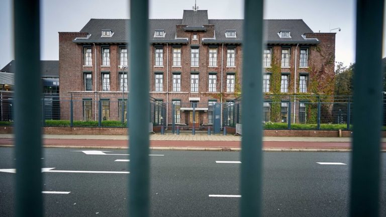 Prokuroria e Speciales refuzon t’i pranojë si fakte masakrat e Serbisë në Kosovë