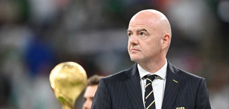 Kupa e Botës futet në mes, FIFA kërkon armëpushim për një muaj mes Rusisë dhe Ukrainës