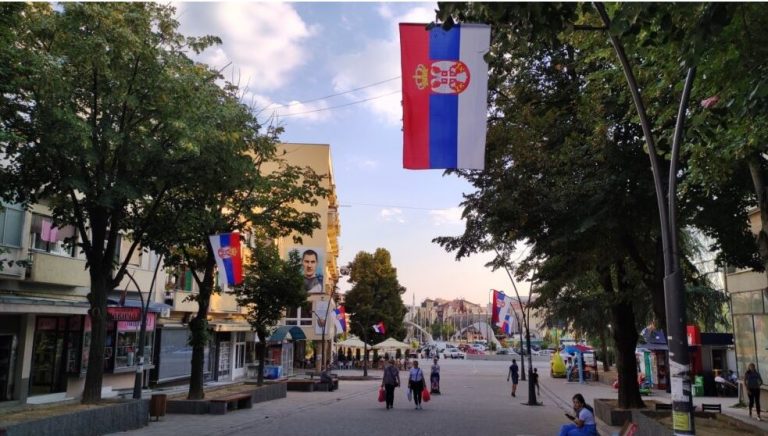 Hulumtim: Serbët e Kosovës i besojnë më shumë Qeverisë së Serbisë, ndërsa shqiptarët e Luginës asaj të Kosovës