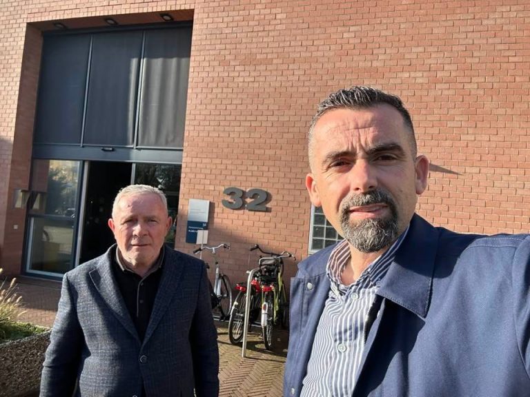 Ish drejtuesit e PDK-së në Prizren, Minir Krasniqi dhe Shkodran Kryeziu, vizituan krerët e UÇK-së në Hagë