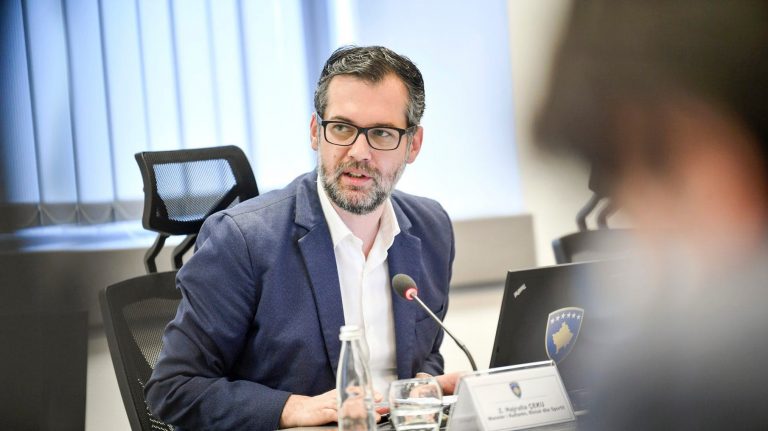 ​Krimet e luftës, Çeku: Do të vazhdojmë betejën për dëmshpërblim nga Serbia