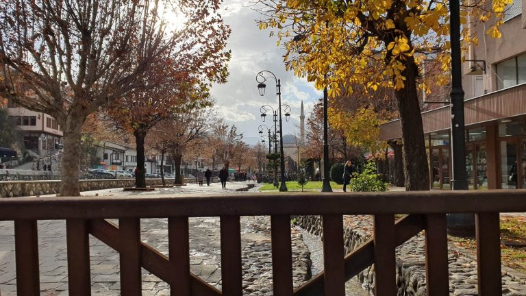 Moti sot i ndryshueshëm