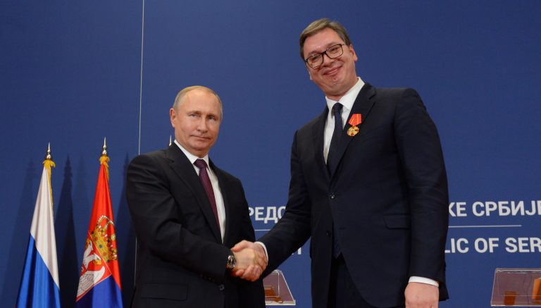 Rusia mbështet shtatë kërkesat e Vuçiqit për Kosovën