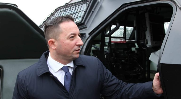 Dorëhiqet ministri Mehaj