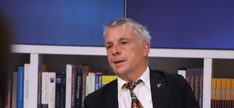 Rohde: Fatkeqësisht nuk po shoh asnjë reagim nga Lista Serbe për të dënuar dhunën ndaj gazetarëve