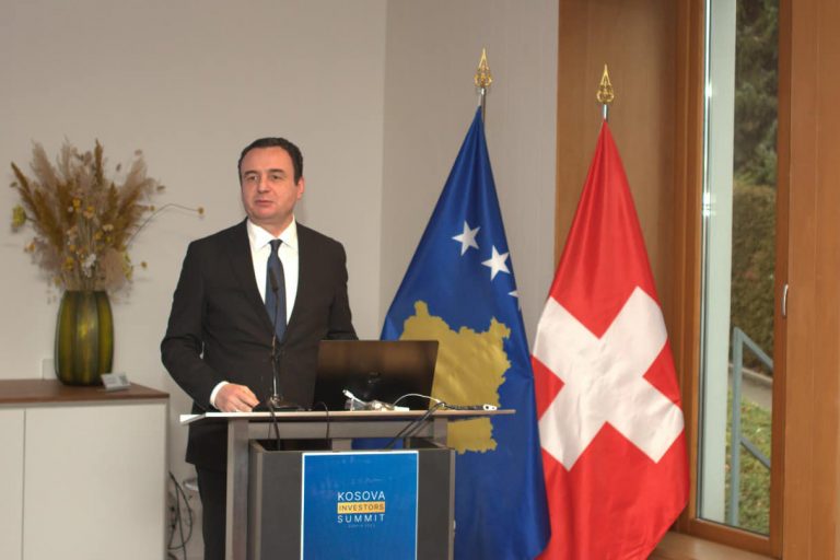 Kurti në Cyrih fton bizneset private të investojnë në Kosovë