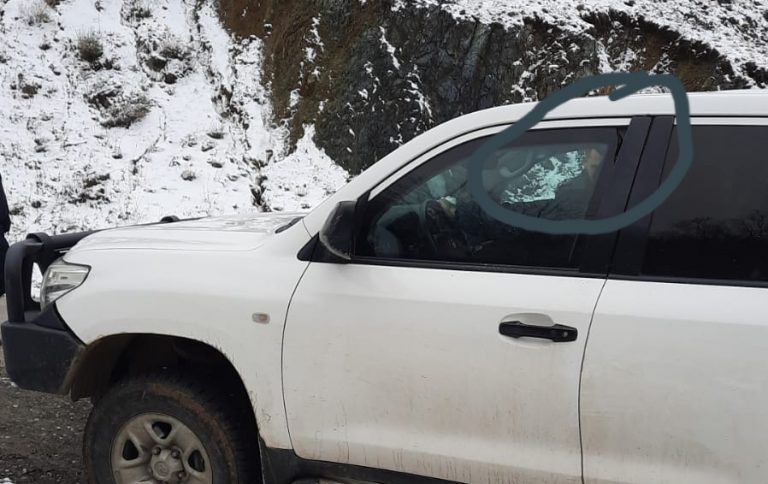 Policia sulmohet me armë në Zveçan