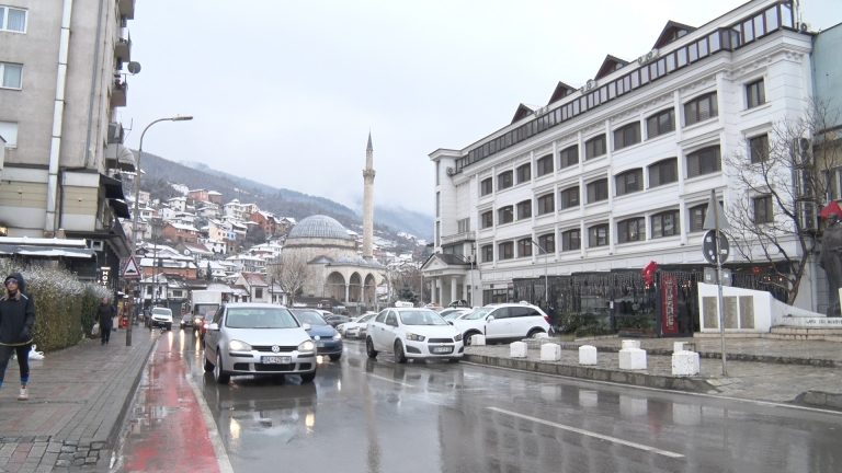 Moti për sot me vranësira dhe reshje bore, minimalja  -2 gradë Celsius