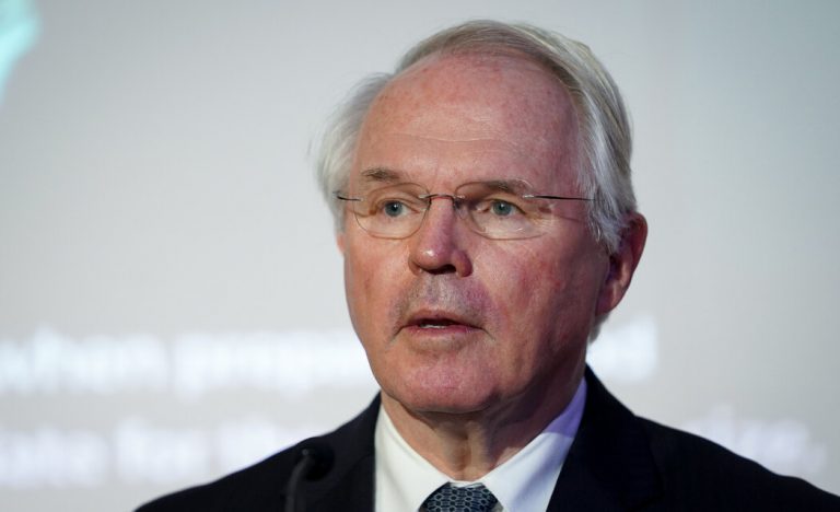 Hill: Kurti duhet të punojë më shumë në të dëgjuarit dhe të kuptuarit e palës tjetër, ekziston perceptimi që Kosova s’po punon me SHBA-në