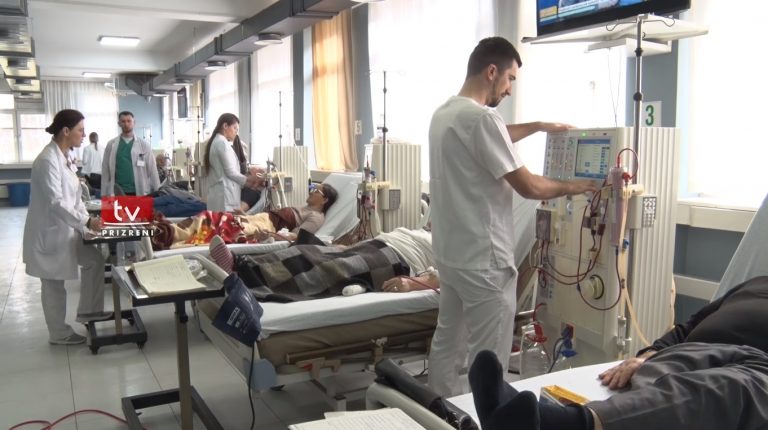 Drejtoria e Shëndetësisë në Prizren ofron shërbim të transportit për pacientët në trajtim të rregullt me dializë