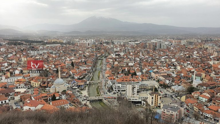 Bie në lum, policia e Prizrenit shpëton një qytetar nga mbytja